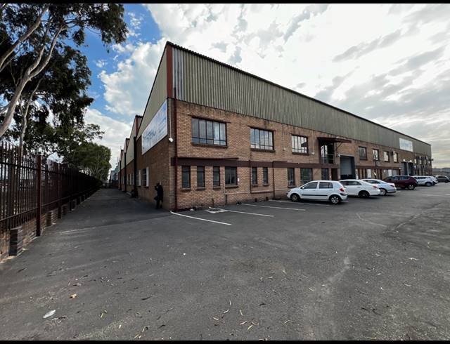 2,512M² WAREHOUSE TO LET IN BEACONVALE
